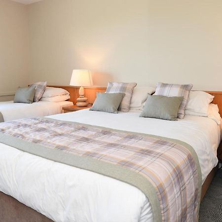 Hotel Whispering Pines à Crosshaven Extérieur photo