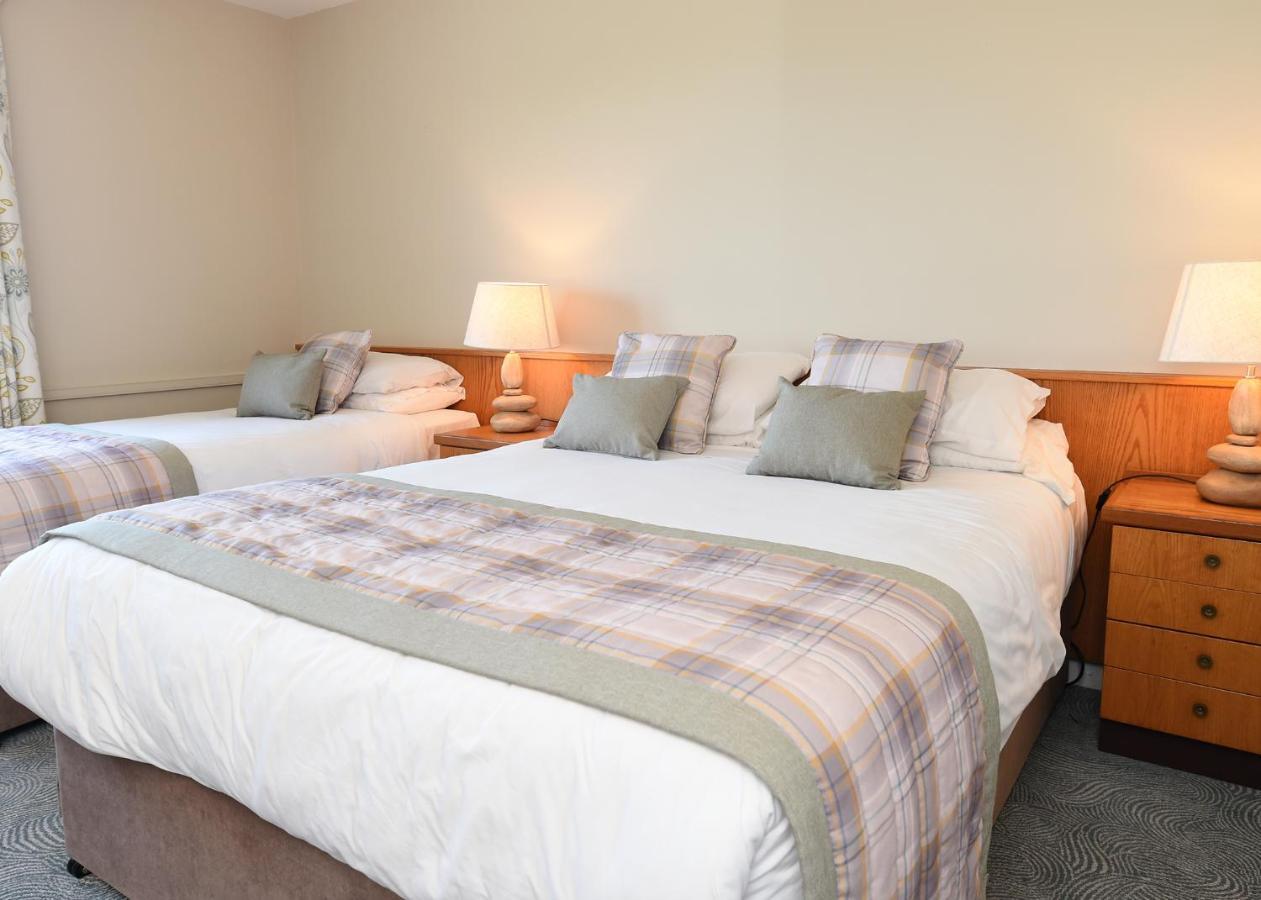 Hotel Whispering Pines à Crosshaven Extérieur photo